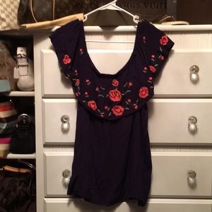 NWT Off the shoulder flowing top w/ embroidering